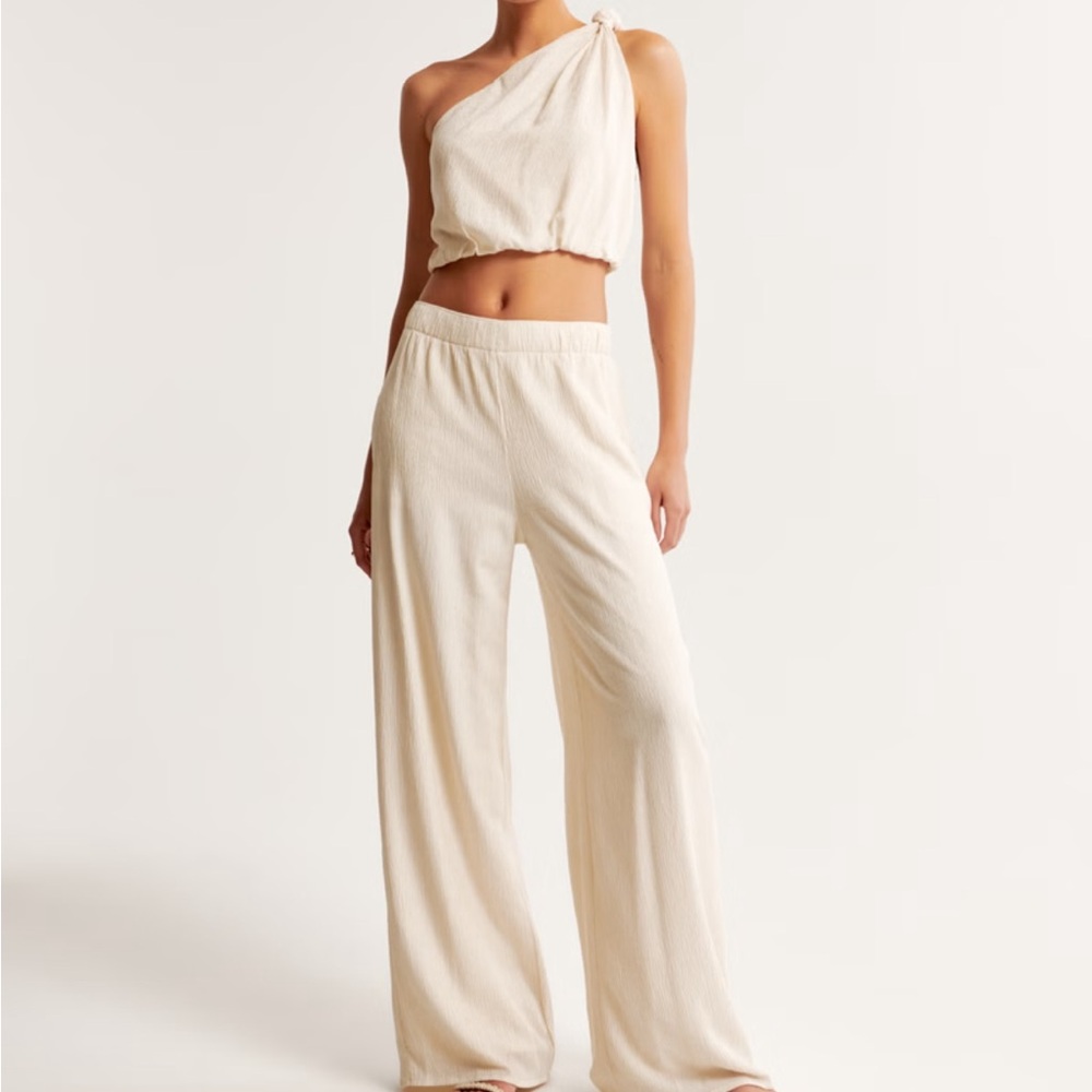 Crinkle Textured Pull-On Pant